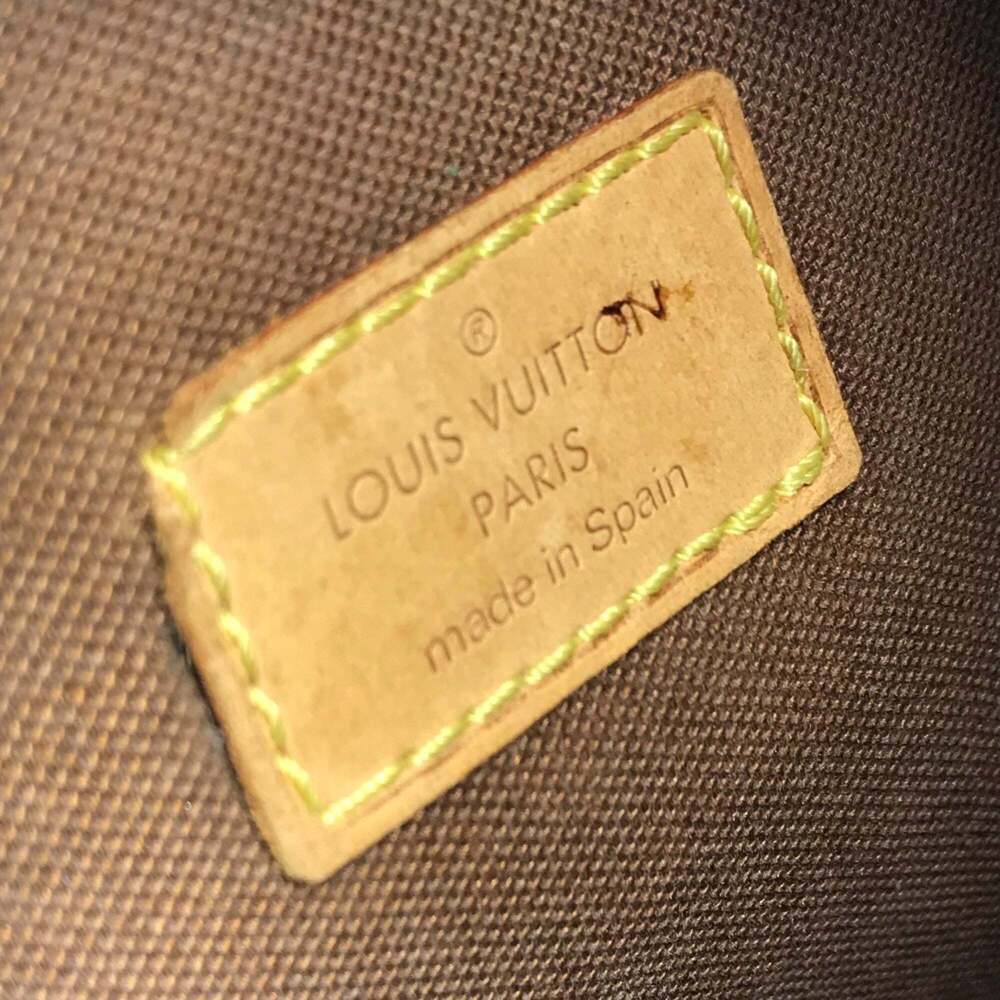 LOUIS VUITTON Authentic Brown Monogram Canvas Pochette Shoulder Bag - Picture 12 of 16